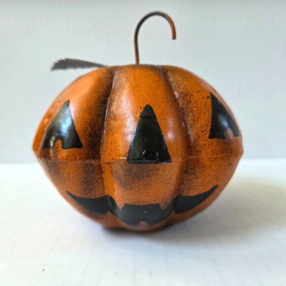 Folk Art Hand Painted Metal Halloween Decor Pumpkin Jack O Lantern Nancy Capuano - Picture 2 of 10